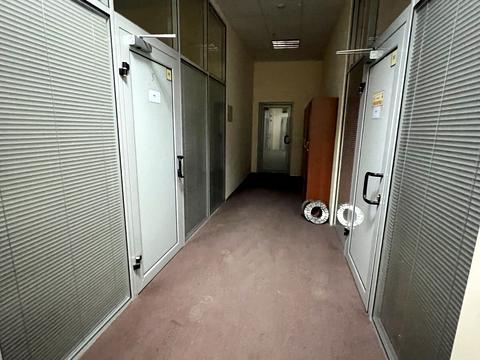 коммерческая по адресу Дениса Монастирського ул. (Василя Сурікова), 3а