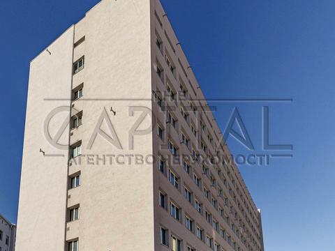 коммерческая по адресу Златоустовская ул., 3