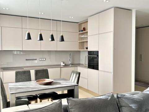 квартира за адресою Регенераторна вул., 4 к1