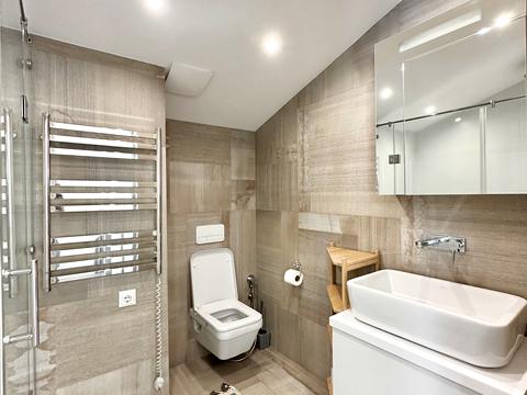 квартира за адресою Регенераторна вул., 4 к1