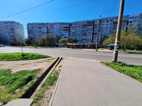 комерційна за адресою Василя Сергієнка вул. (Задніпровська), 66