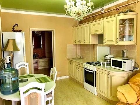квартира за адресою Таїрова вул., 8