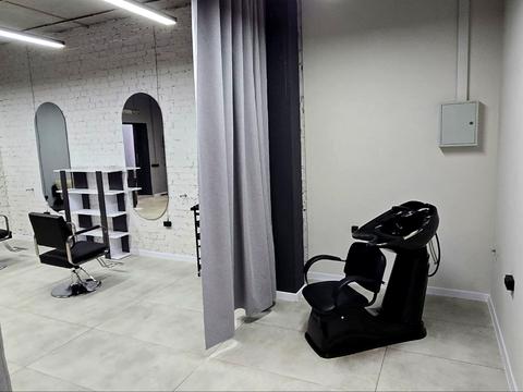 комерційна за адресою Вишгородська вул., 45-Г