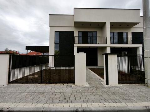дом по адресу с. Сторожница, Колискова