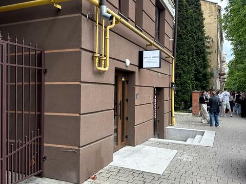 комерційна за адресою Шевченка, 52
