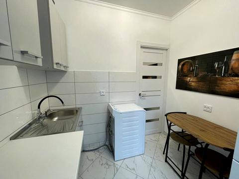 квартира за адресою В'ячеслава Чорновола вул., 35