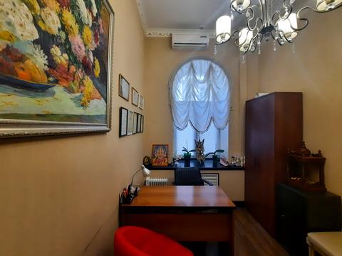 комерційна за адресою Михайлівська вул., 24-А