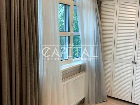 будинок за адресою Синьоозерна вул., (6-А)