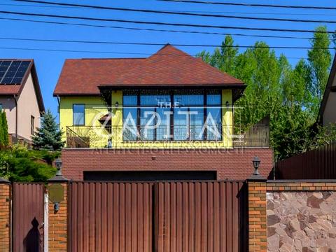 будинок за адресою Військова вул., 1