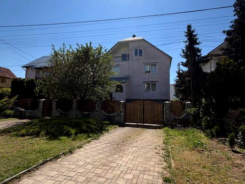 будинок за адресою Ужгород, Вишнева вул.