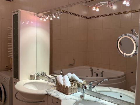 квартира за адресою Київ, Бульварно-Кудрявська вул. (Воровського), 36
