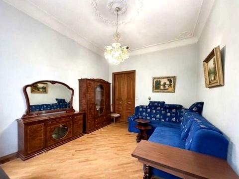 квартира за адресою Куликівський узвіз (Революції), 14