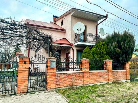 будинок за адресою Івана Пулюя вул.