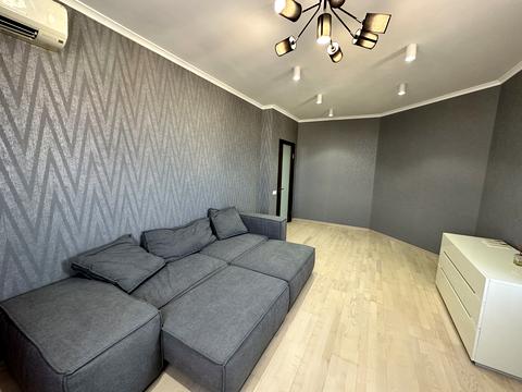 квартира за адресою Київ, Срібнокільська вул., 1