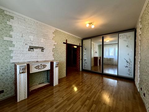 квартира за адресою Курсанта Єськова вул., 8-А