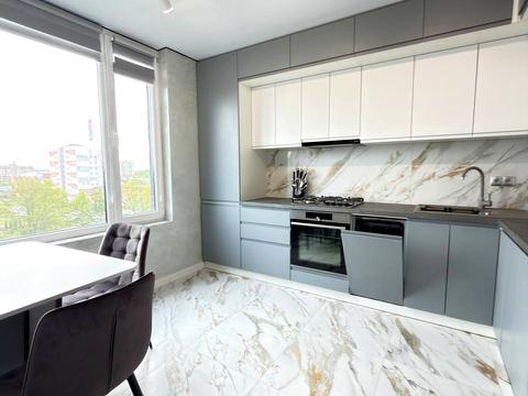 квартира по адресу Степана Бандеры ул., 77-Б