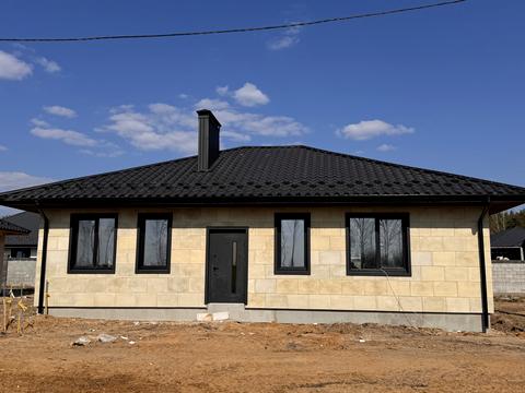 будинок за адресою успішна