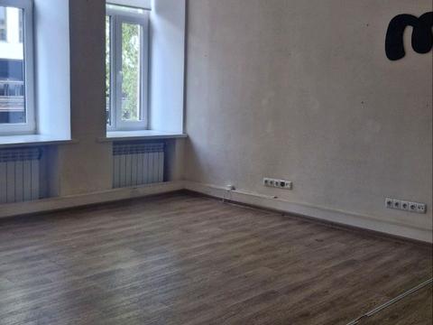 комерційна за адресою Івана Шулика вул. (Якова Самарського), 2