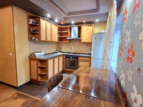 квартира по адресу Николая Ушакова ул., 10