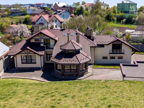 будинок за адресою Залізнична