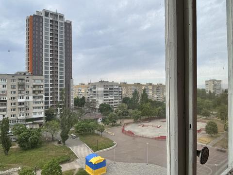квартира за адресою Осіння вул., 13
