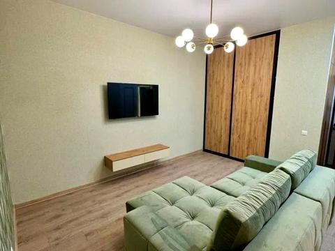 квартира за адресою Зоряний бульв., 1м