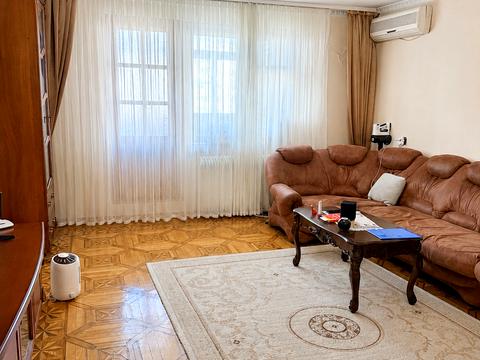 квартира за адресою Івана Фунтового вул., 27