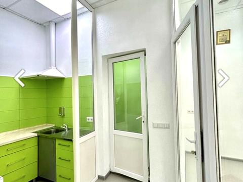 комерційна за адресою Незалежності вул., 10-А