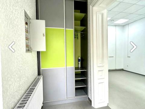 комерційна за адресою Незалежності вул., 10-А
