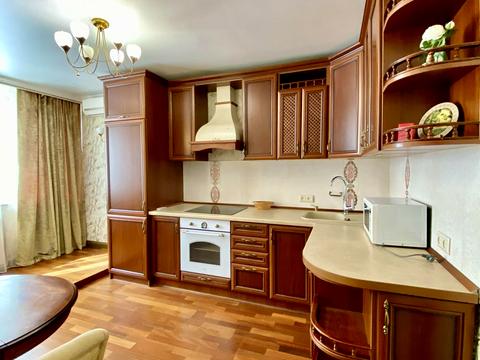 квартира по адресу Червоной Калины просп. (Владимира Маяковского), 70
