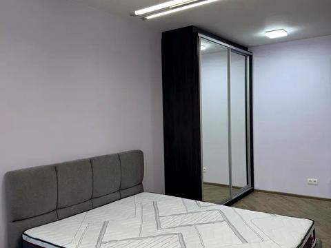 квартира за адресою Київ, Драгоманова вул., 4-А