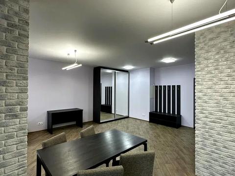 квартира за адресою Київ, Драгоманова вул., 4-А