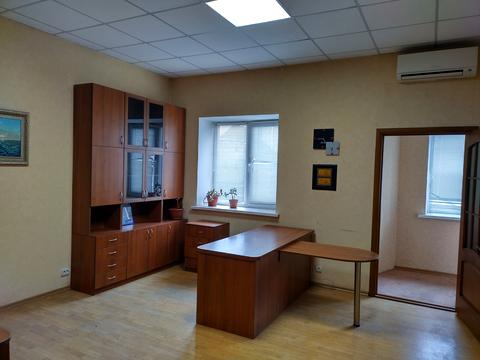 комерційна за адресою Київська вул., 63