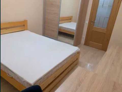 квартира за адресою Академіка Єфремова вул. (Командарма Уборевича), 20