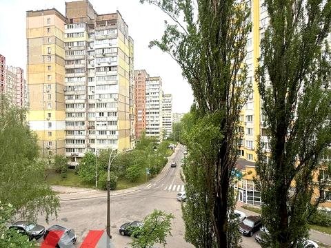 квартира за адресою Гетьмана Кирила Розумовського вул. (Миколи Краснова), 12