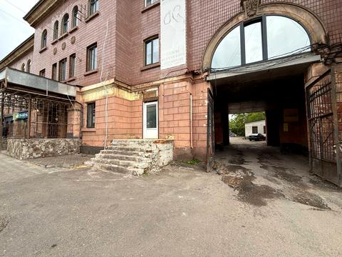 комерційна за адресою Олександра Поля вул. (Жовтнева), 18