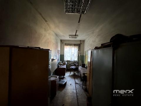 комерційна за адресою Нововокзальна, 1