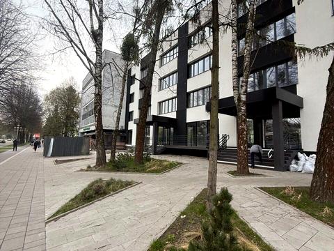 комерційна за адресою Кавказька вул., 9