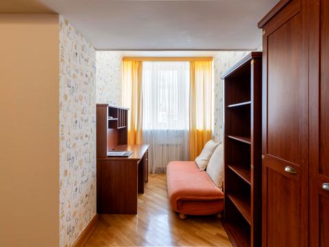 квартира за адресою Межигірська вул., 28