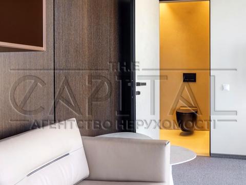 комерційна за адресою Лесі Українки бульв., 7-Б