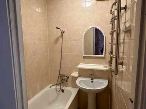 квартира за адресою Автобуду вул., 8