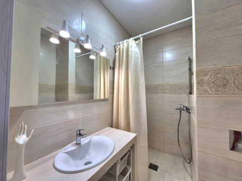 квартира за адресою Дмитра Луценка вул. (Крейсера "Аврора"), 8