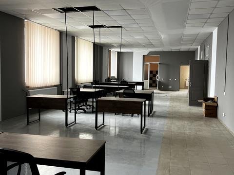 коммерческая по адресу Остапа Вишни ул., 1
