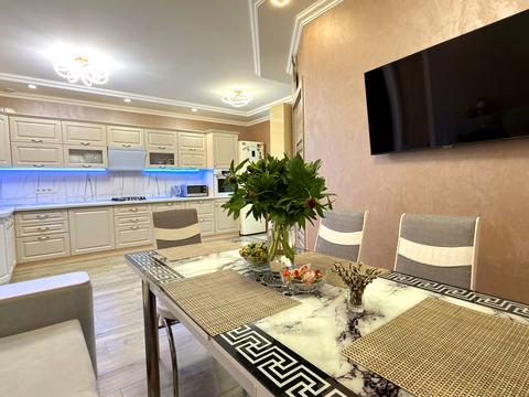 квартира за адресою Бакинська вул., 1