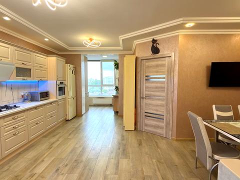 квартира за адресою Бакинська вул., 1
