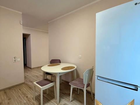 квартира за адресою Академіка Корольова вул., 7
