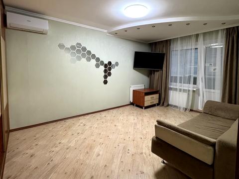 квартира за адресою Червоної Калини просп. (Володимира Маяковського), 2-Б