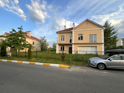 будинок за адресою 1-го травня