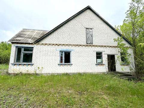 комерційна за адресою Миру, 4а