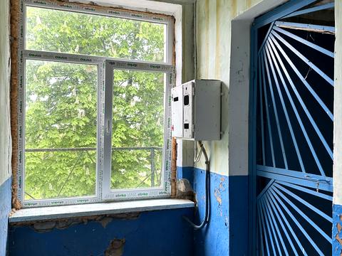 комерційна за адресою Миру, 4а